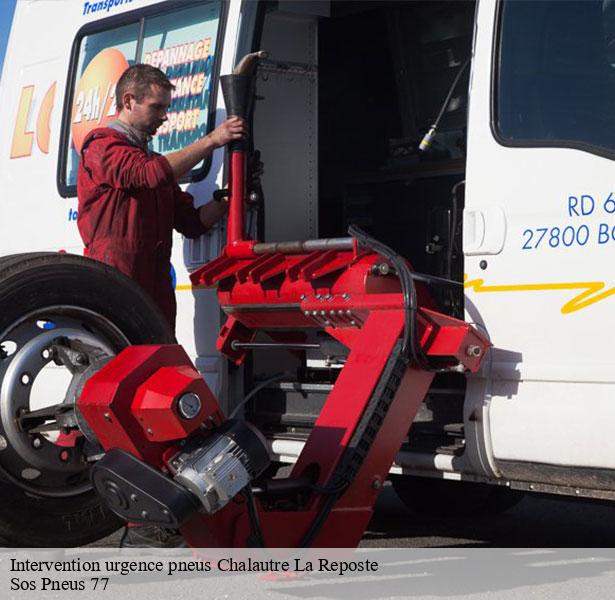 intervention-urgence-pneus-professionnelle-chalautre-la-reposte-77520-7