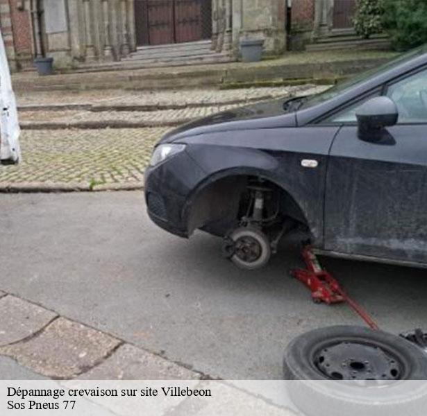 professionnel-en-depannage-crevaison-sur-site-villebeon-77710-1