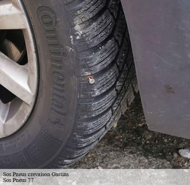 service-sos-pneus-crevaison-gastins-77370-4
