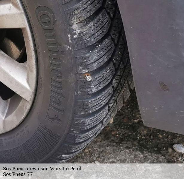 service-sos-pneus-crevaison-vaux-le-penil-77000-4